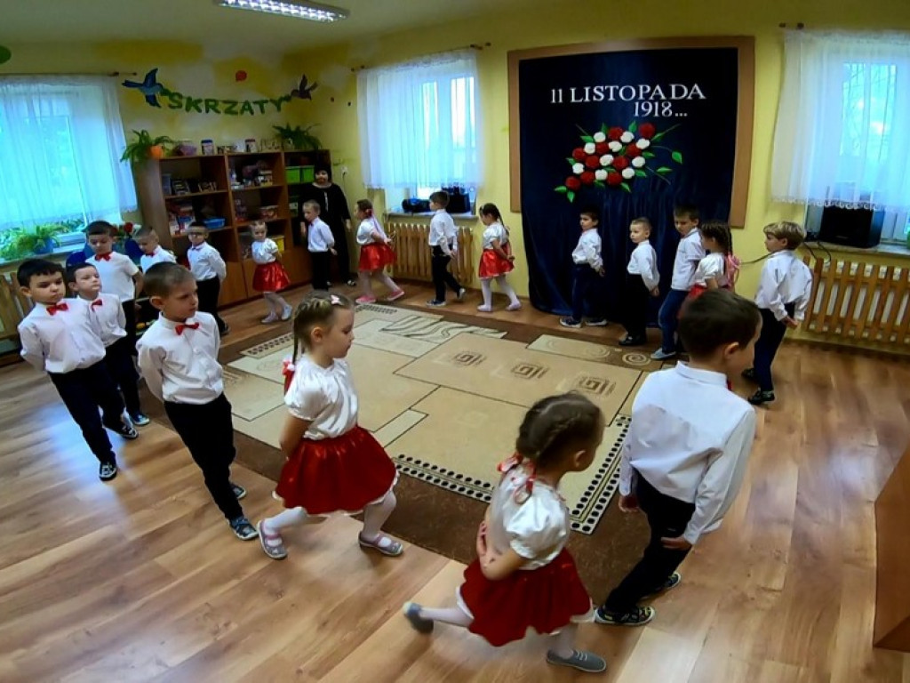 Hrubieszów: Święto Niepodległości w Przedszkolu nr 3 - ZDJĘCIA, WIDEO
