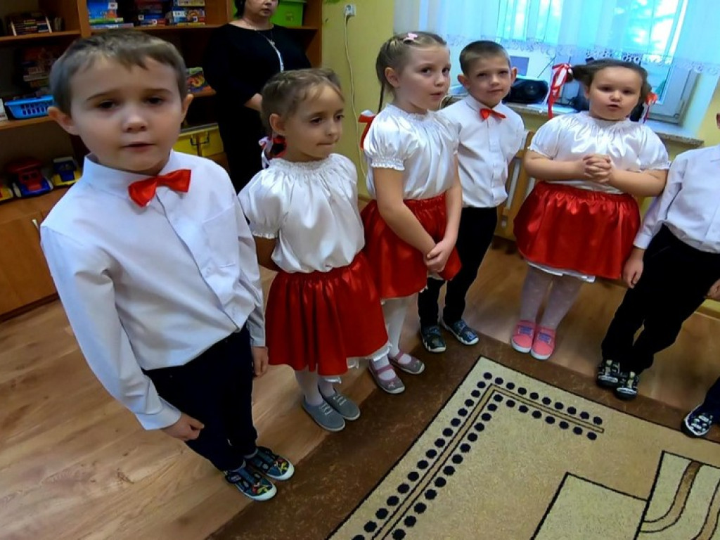 Hrubieszów: Święto Niepodległości w Przedszkolu nr 3 - ZDJĘCIA, WIDEO
