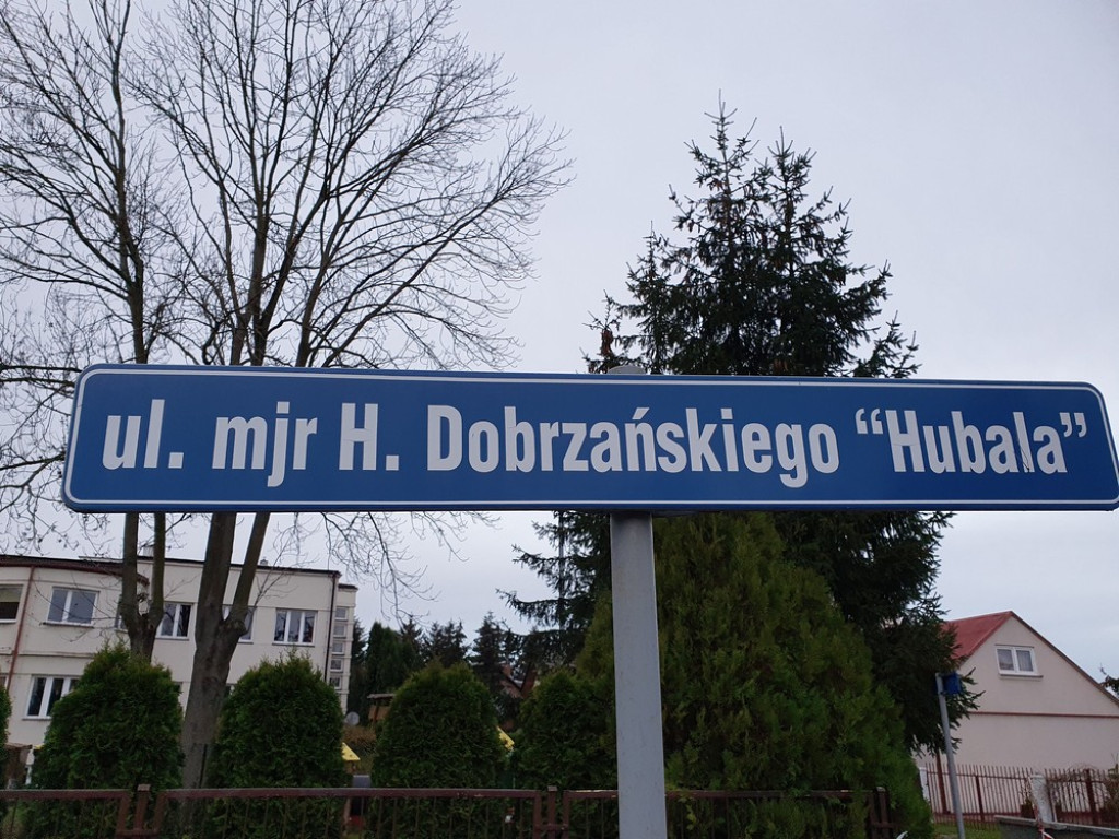 Hrubieszów: Rozpoczął się remont chodnika na ulicy Hubala - ZDJĘCIA