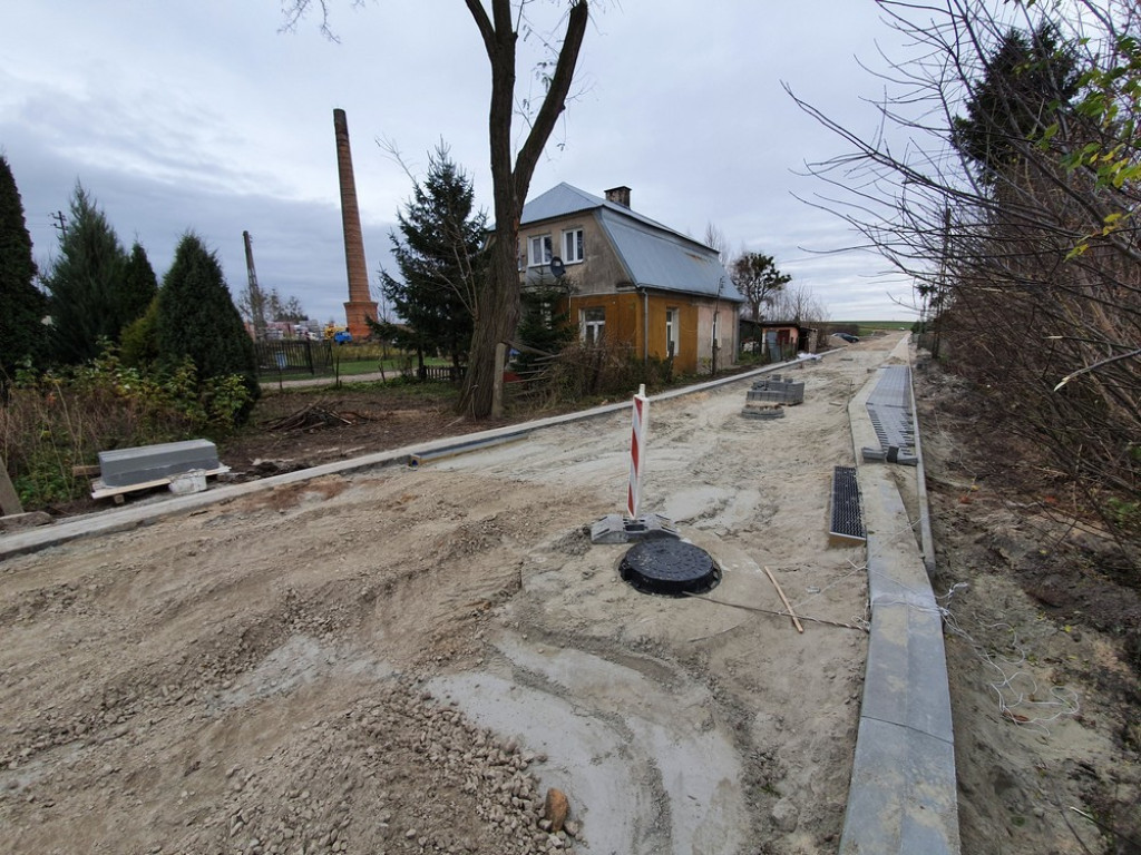 Hrubieszów: Budowa ulicy Diamentowej - ZDJĘCIA