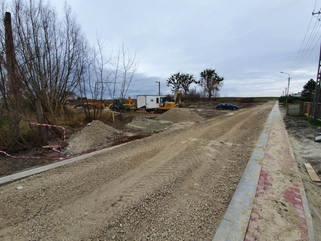 Hrubieszów: Budowa ulicy Diamentowej - ZDJĘCIA