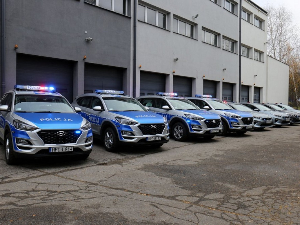 Nowe radiowozy dla policjantów z Lubelszczyzny - ZDJĘCIA, WIDEO