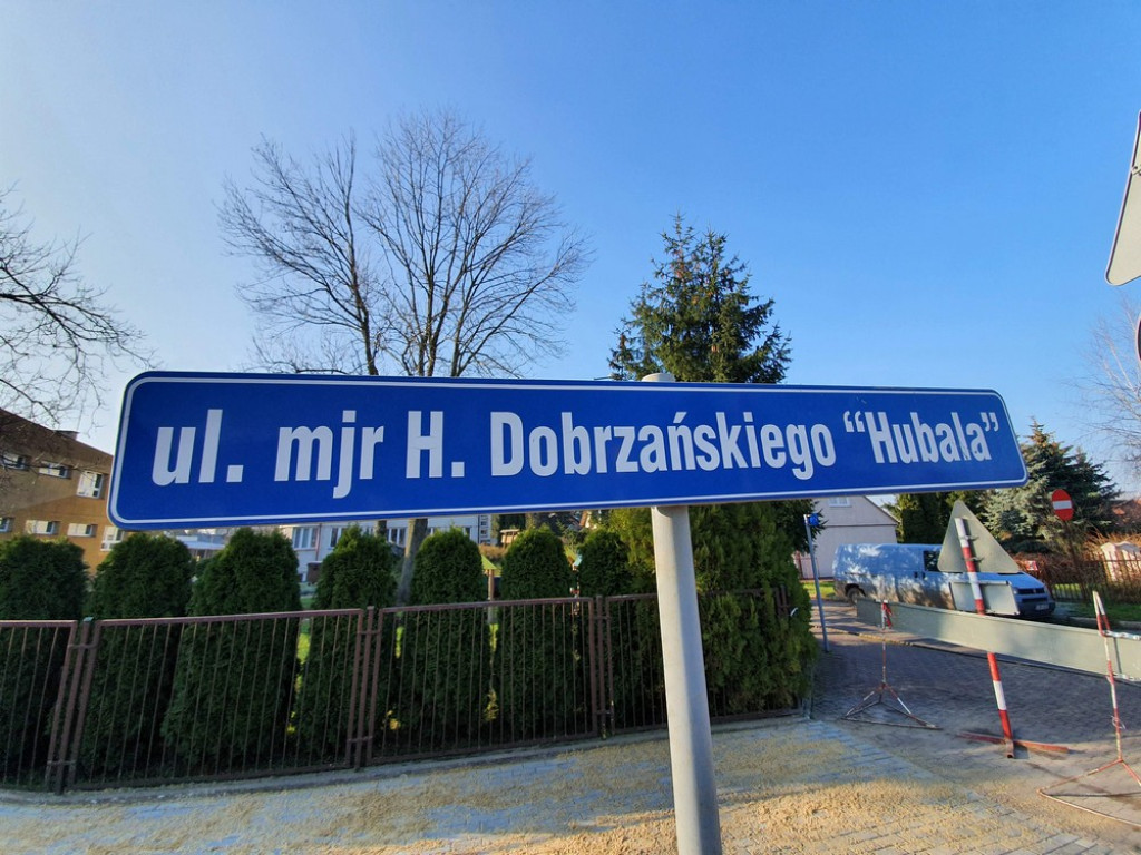 Hrubieszów: Trwa remont chodnika na ulicy Hubala - ZDJĘCIA