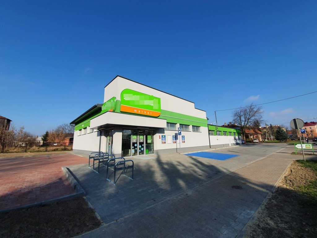 Hrubieszów: Nowy market i myjnia na Dwernickiego - ZDJĘCIA