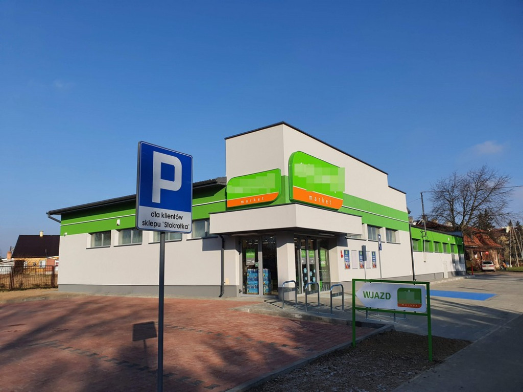 Hrubieszów: Nowy market i myjnia na Dwernickiego - ZDJĘCIA