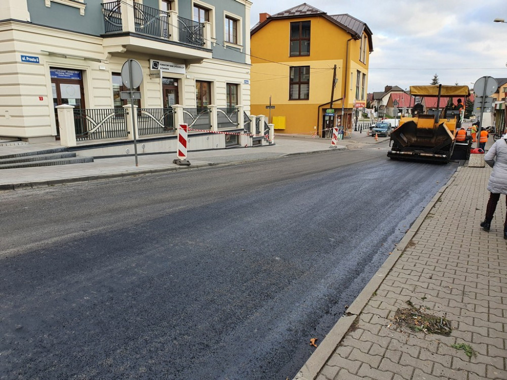 Hrubieszów: Nowa nawierzchnia na Prostej i Targowej - ZDJĘCIA