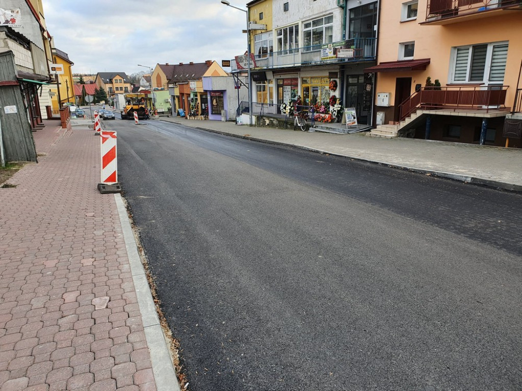 Hrubieszów: Nowa nawierzchnia na Prostej i Targowej - ZDJĘCIA