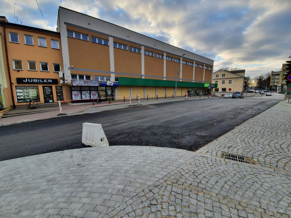 Hrubieszów: Nowa nawierzchnia na Prostej i Targowej - ZDJĘCIA
