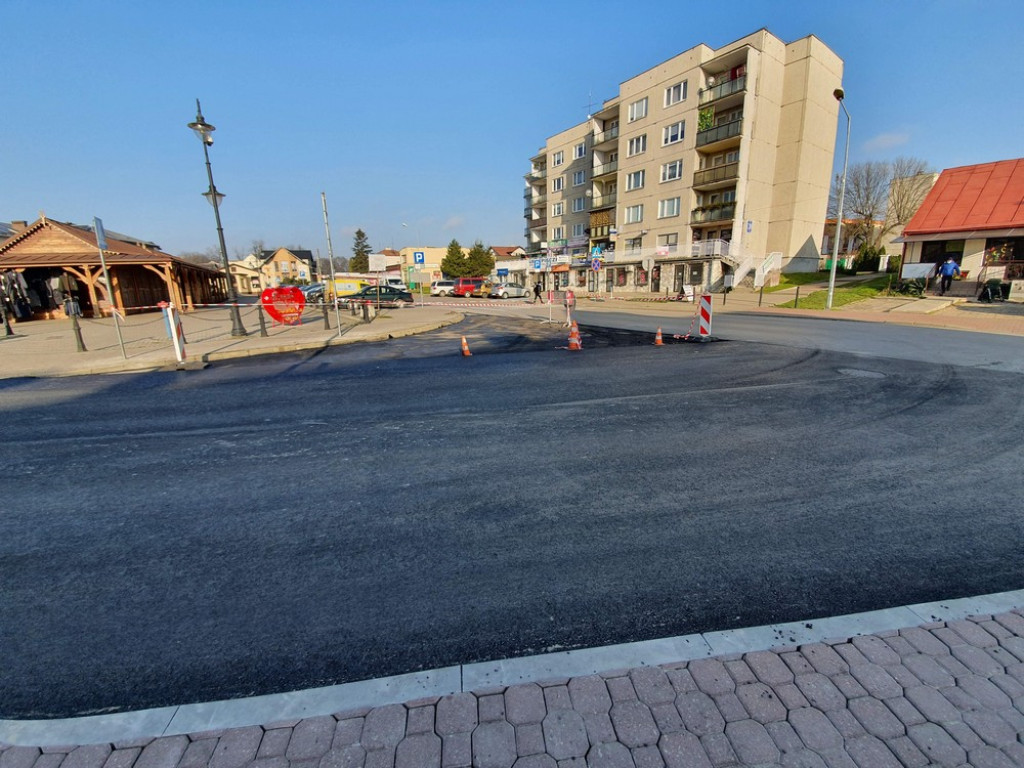 Hrubieszów: Nowa nawierzchnia na Prostej i Targowej - ZDJĘCIA