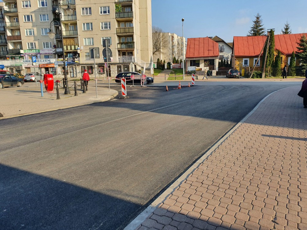 Hrubieszów: Nowa nawierzchnia na Prostej i Targowej - ZDJĘCIA