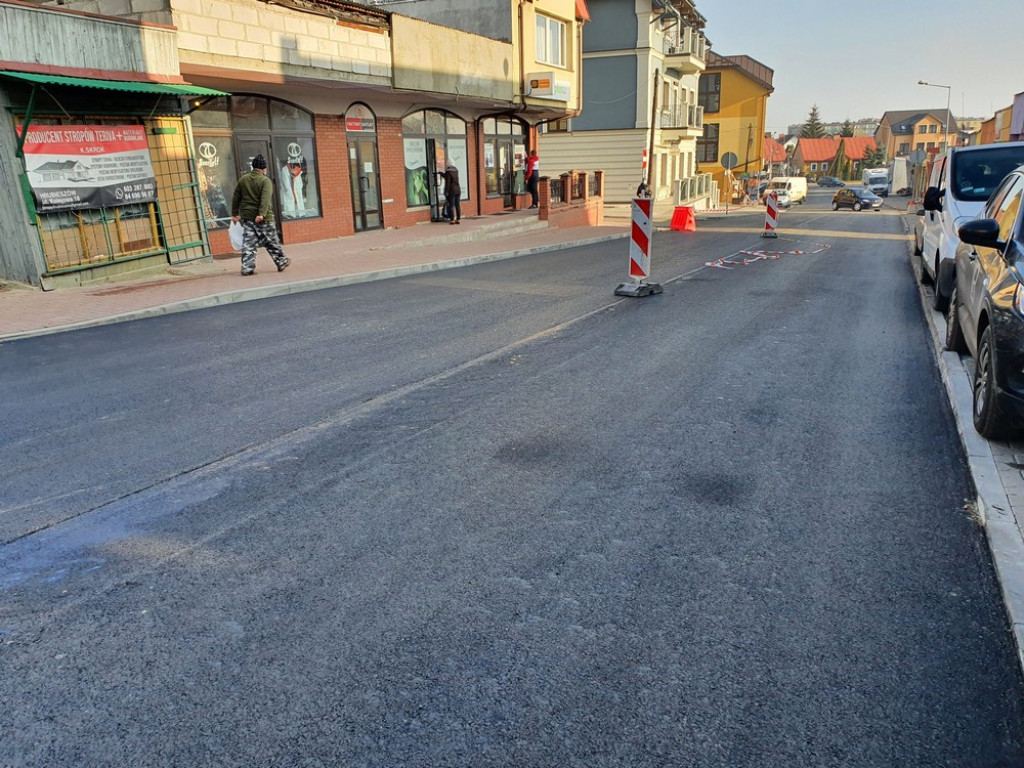 Hrubieszów: Nowa nawierzchnia na Prostej i Targowej - ZDJĘCIA