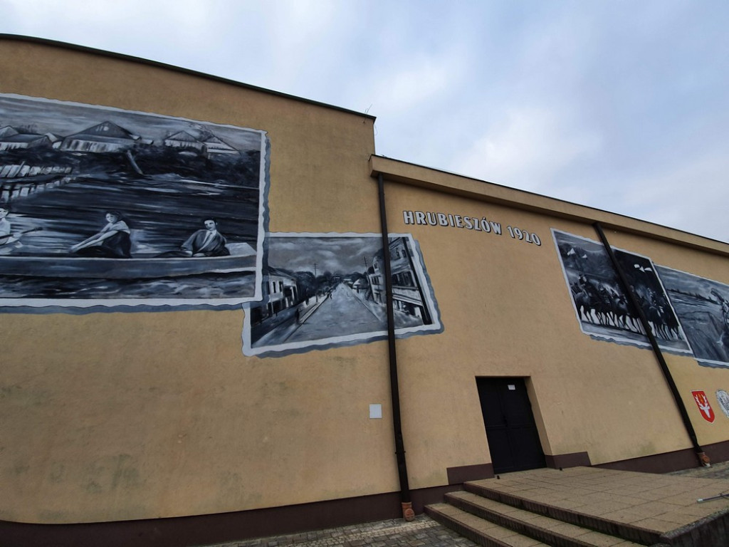 Odsłonięcie hrubieszowskiego muralu - ZDJĘCIA