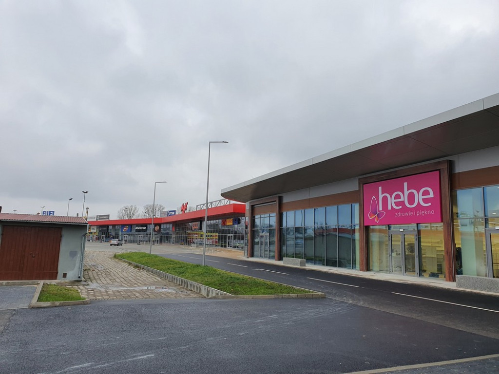 Hrubieszów: Nowe skrzydło centrum handlowego na Kolejowej - ZDJĘCIA
