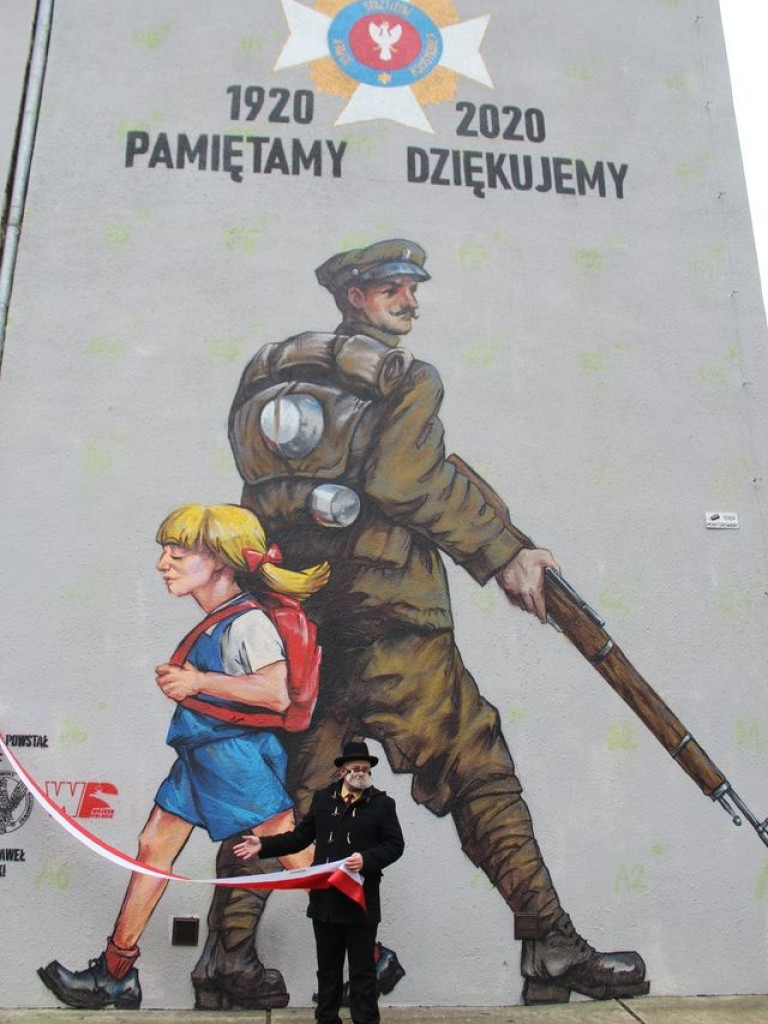 Pamiętamy - Dziękujemy. Odsłonięcie muralu patriotycznego w miejscowości Hostynne-Kolonia - ZDJĘCIA