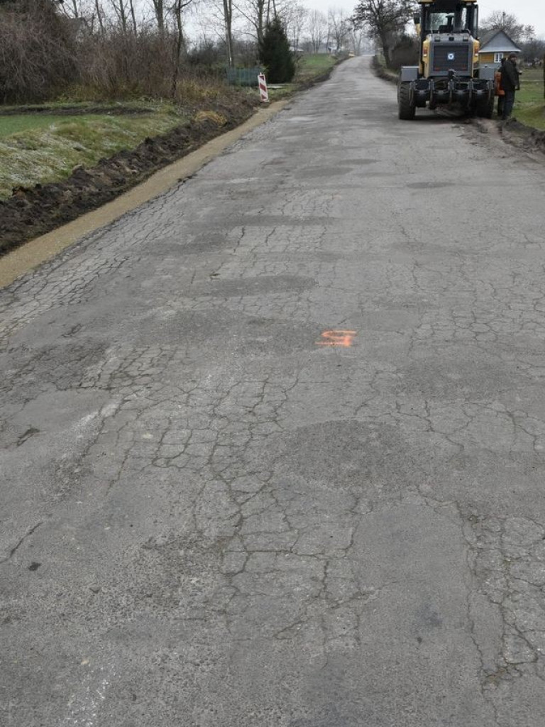 Remont drogi w Sahryniu - umowa podpisana, roboty rozpoczęte - ZDJĘCIA