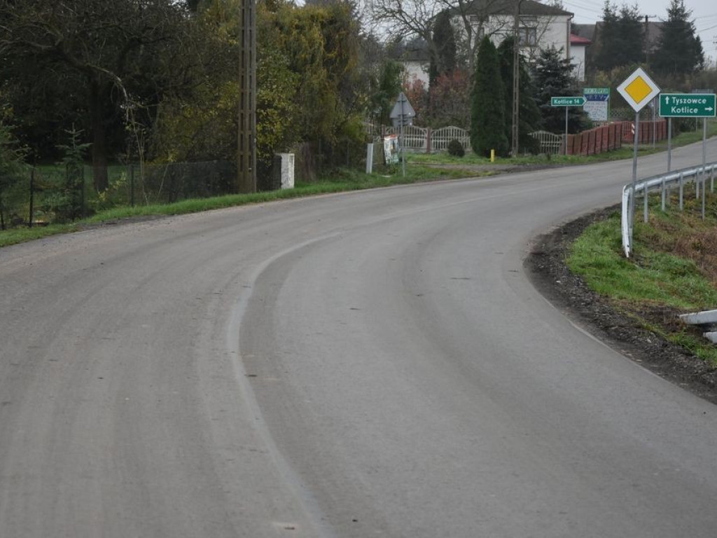 Dobiegła końca remont drogi Werbkowice - Malice - ZDJĘCIA