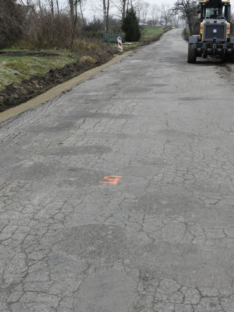Remont drogi w Sahryniu - umowa podpisana, roboty rozpoczęte - ZDJĘCIA