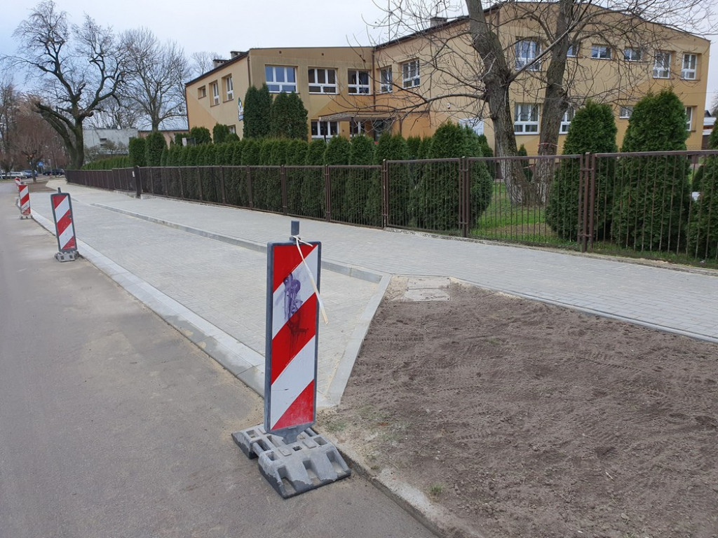 Hrubieszów: Nowy chodnik na ulicy Hubala