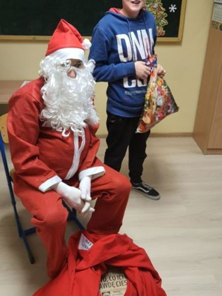 Mikołaj w hrubieszowskim Specjalnym Ośrodku Szkolno-Wychowawczym