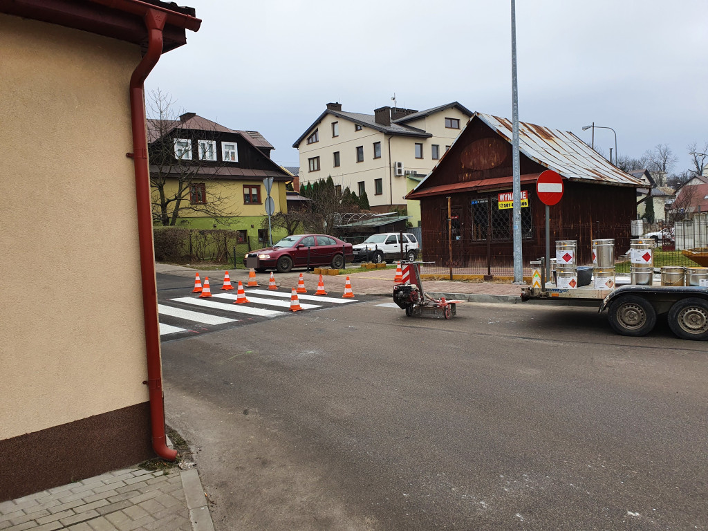 Hrubieszów: Targowa po remoncie - zamontowano barierki ochronne - ZDJĘCIA