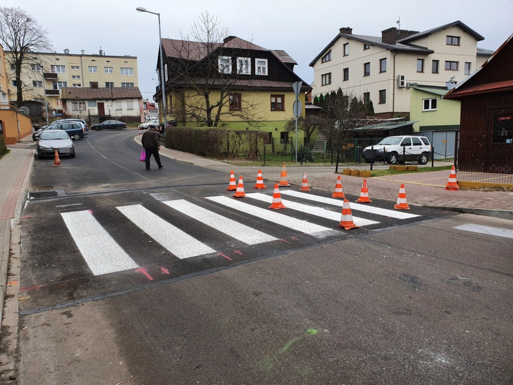 Hrubieszów: Targowa po remoncie - zamontowano barierki ochronne - ZDJĘCIA