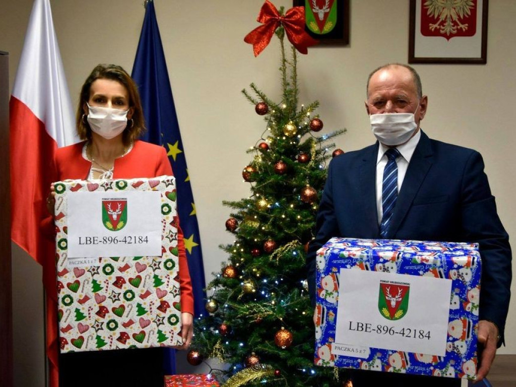 Starostwo Powiatowe w Hrubieszowie przyłączyło się do Szlachetnej Paczki - ZDJĘCIA
