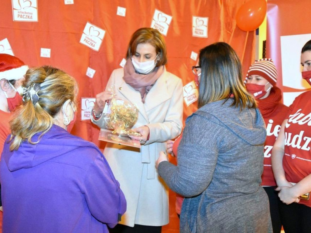 Starostwo Powiatowe w Hrubieszowie przyłączyło się do Szlachetnej Paczki - ZDJĘCIA