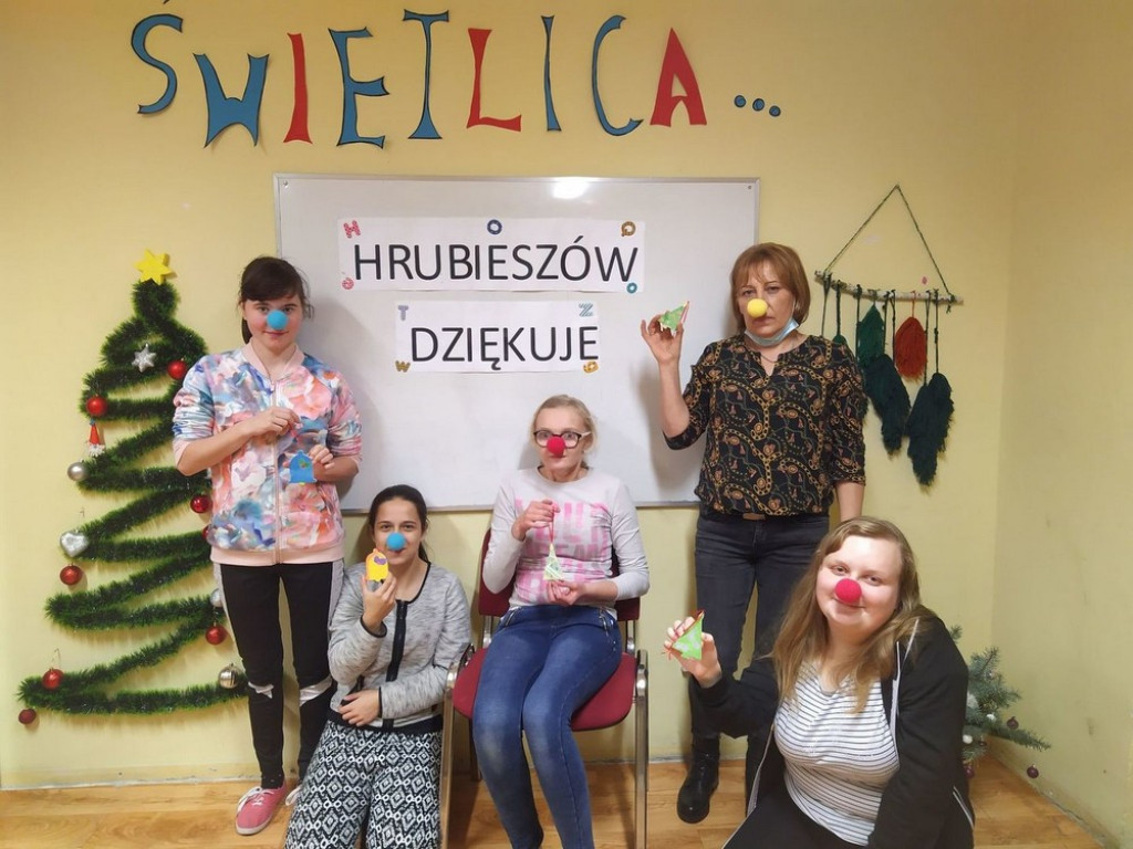Wolontariusze Fundacji Dr Clown z wizytą w hrubieszowskim Specjalnym Ośrodku Szkolno-Wychowawczym - ZDJĘCIA