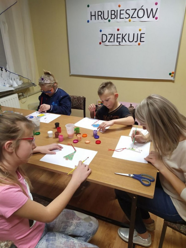 Wolontariusze Fundacji Dr Clown z wizytą w hrubieszowskim Specjalnym Ośrodku Szkolno-Wychowawczym - ZDJĘCIA