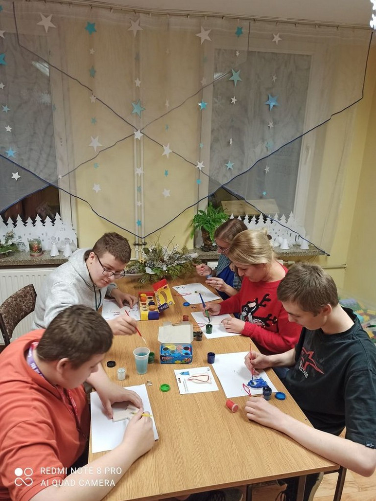 Wolontariusze Fundacji Dr Clown z wizytą w hrubieszowskim Specjalnym Ośrodku Szkolno-Wychowawczym - ZDJĘCIA