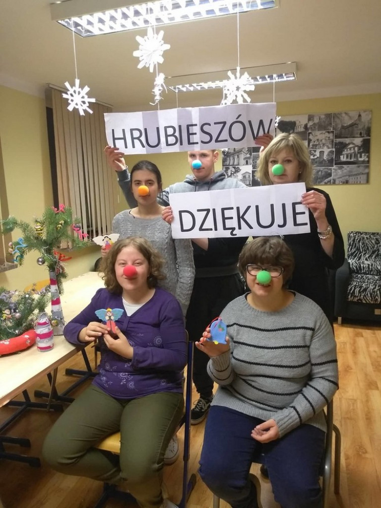 Wolontariusze Fundacji Dr Clown z wizytą w hrubieszowskim Specjalnym Ośrodku Szkolno-Wychowawczym - ZDJĘCIA