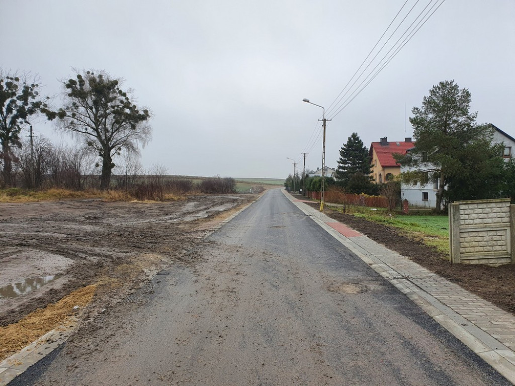 Hrubieszów: Budowa ul. Diamentowej zakończona - ZDJĘCIA