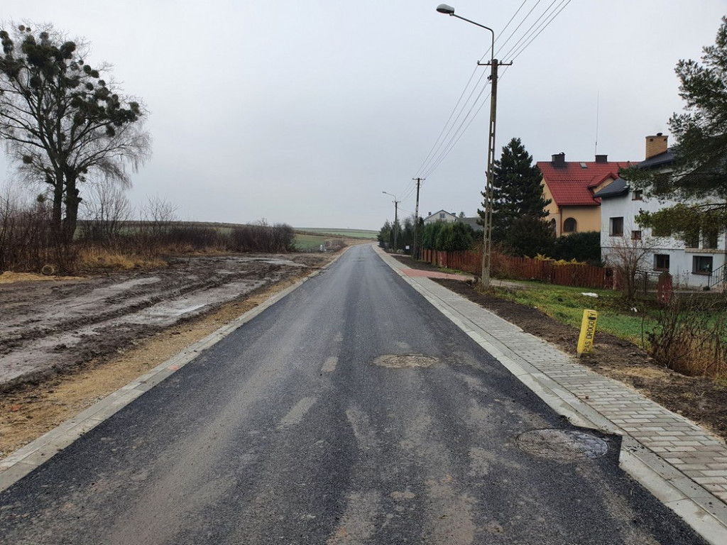 Hrubieszów: Budowa ul. Diamentowej zakończona - ZDJĘCIA