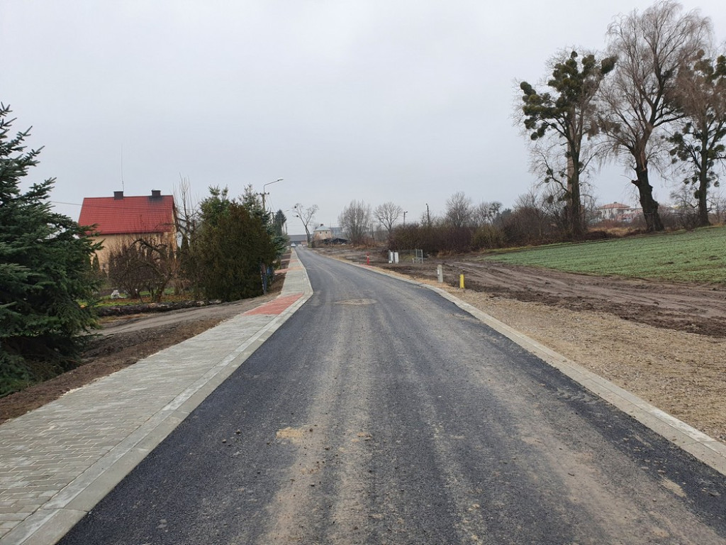 Hrubieszów: Budowa ul. Diamentowej zakończona - ZDJĘCIA
