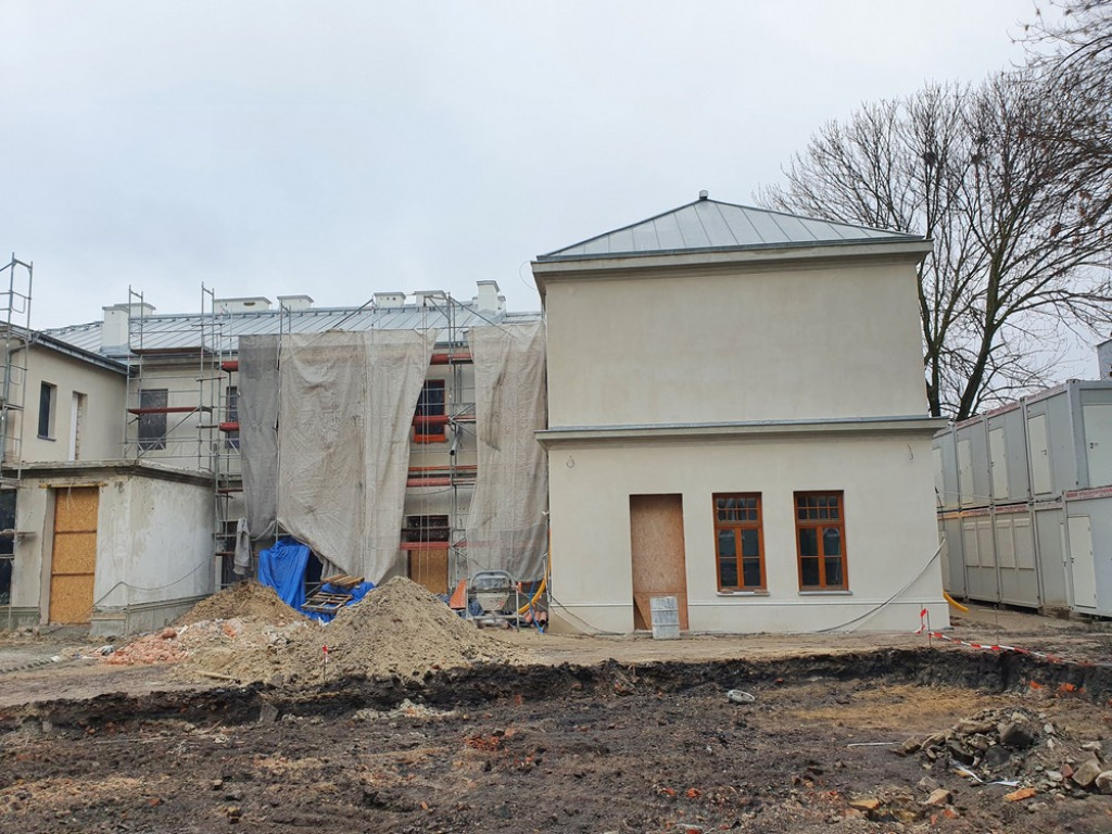 Hrubieszów: Remont Syndykatu Rolniczego się przedłuża - ZDJĘCIA