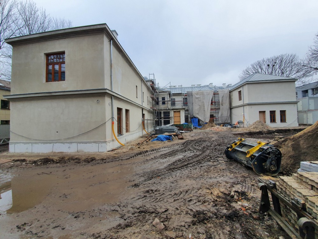 Hrubieszów: Remont Syndykatu Rolniczego się przedłuża - ZDJĘCIA