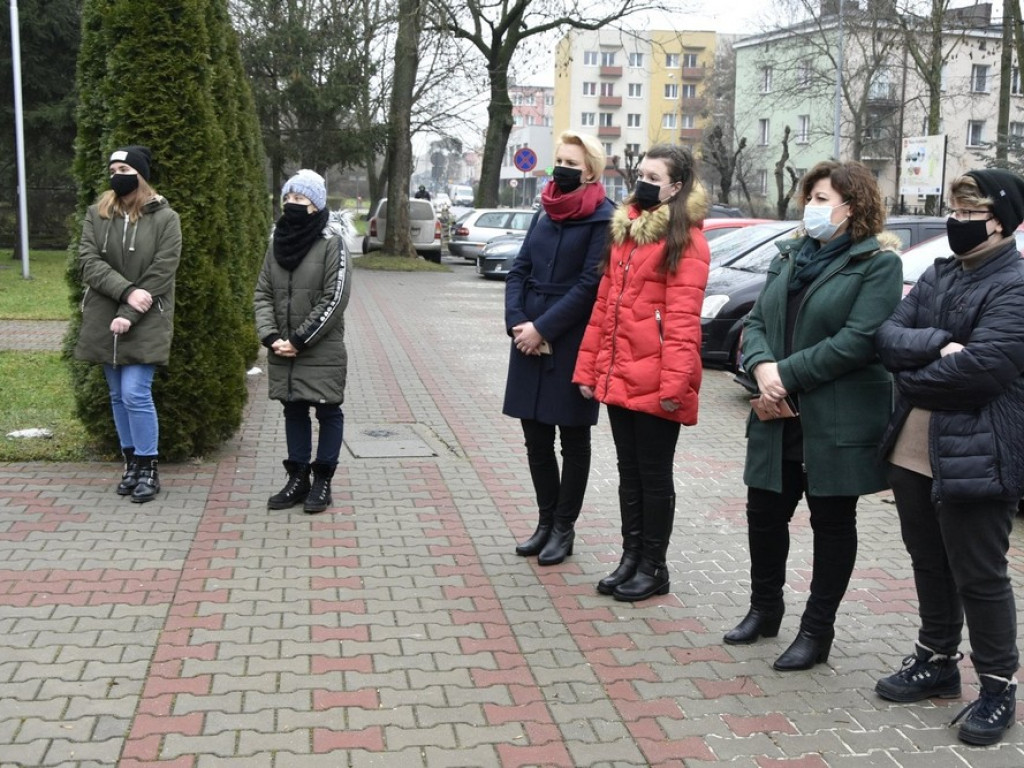 Wręczono nagrody w konkursie plastycznym na plakat promujący rodzicielstwo zastępcze - ZDJĘCIA