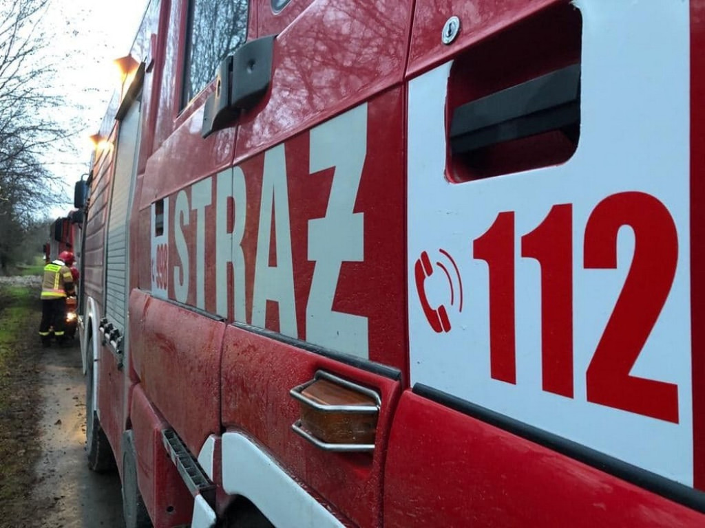 Gmina Uchanie: Tragiczny pożar w Gliniskach. Podczas dogaszania ratownicy natrafili na spalone ciało mężczyzny - ZDJĘCIA