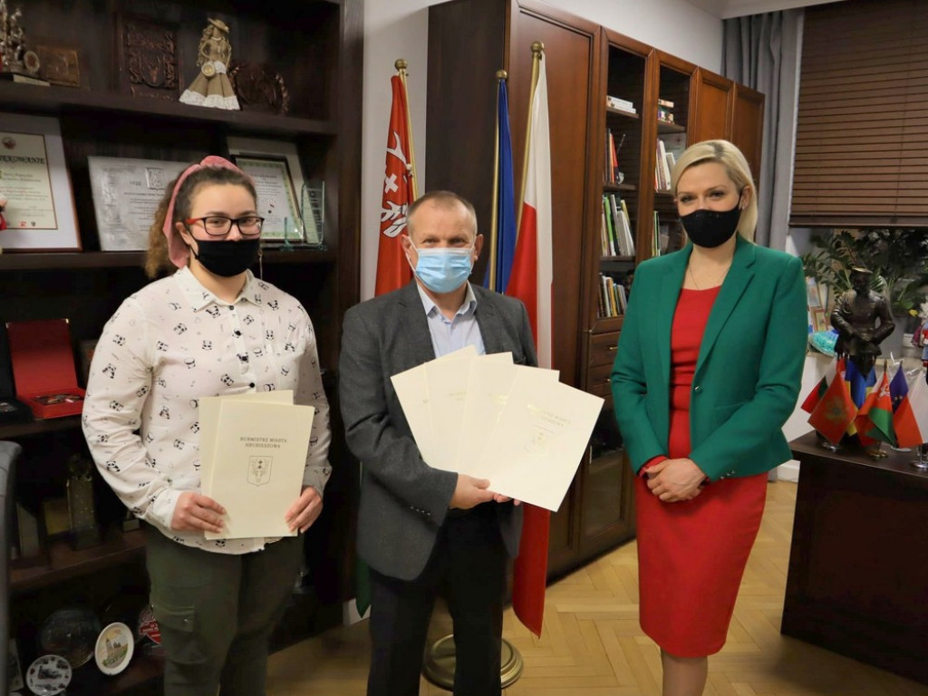 Nagrody dla zawodniczek i trenerów Unii Hrubieszów - ZDJĘCIA