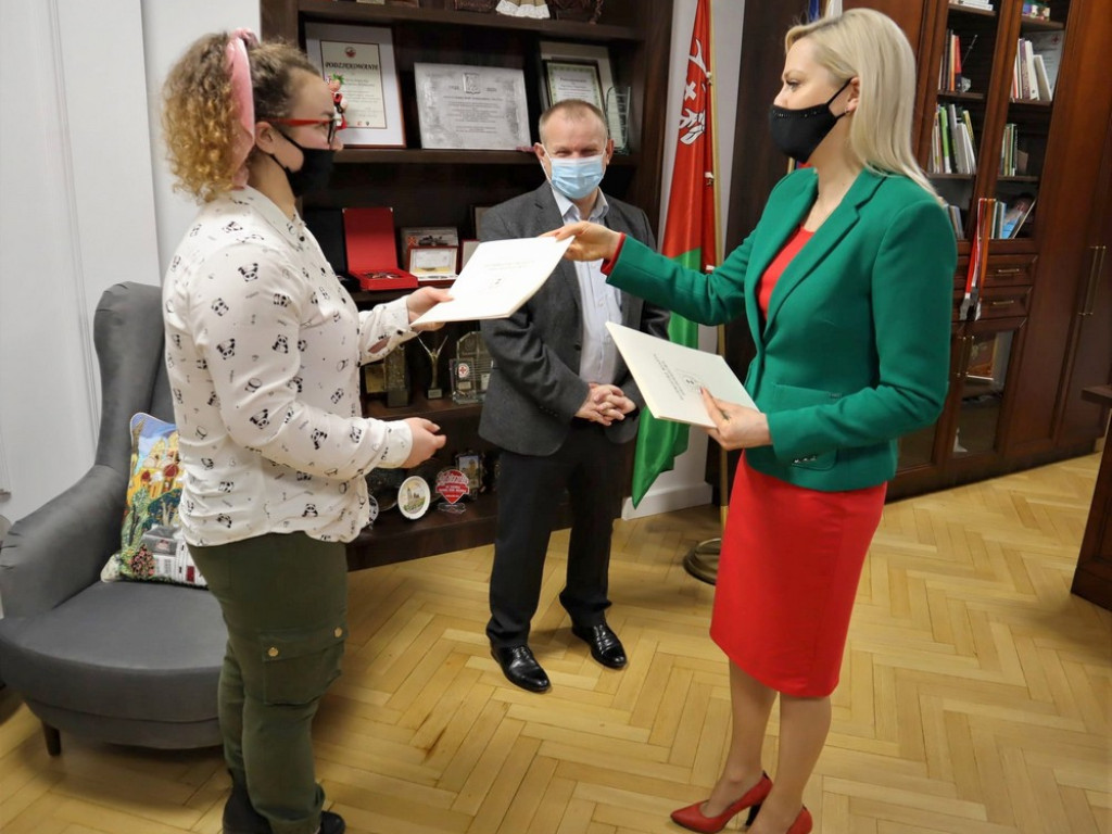 Nagrody dla zawodniczek i trenerów Unii Hrubieszów - ZDJĘCIA