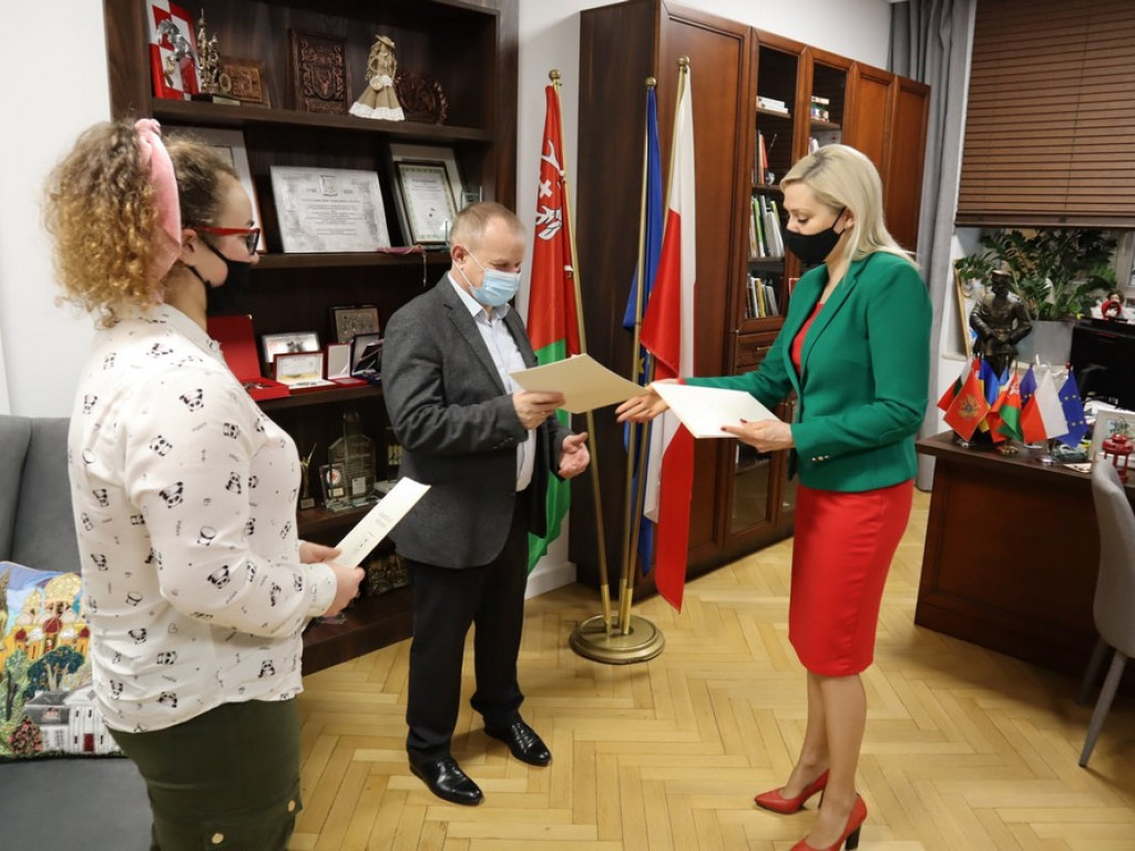 Nagrody dla zawodniczek i trenerów Unii Hrubieszów - ZDJĘCIA