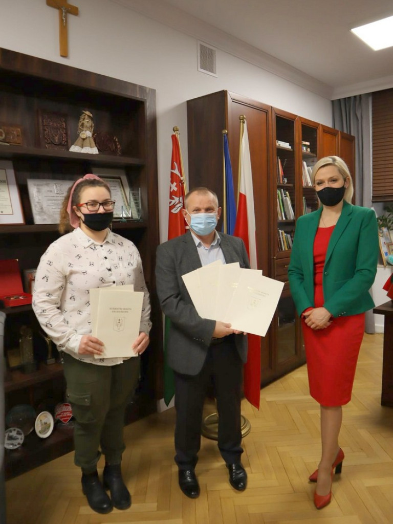 Nagrody dla zawodniczek i trenerów Unii Hrubieszów - ZDJĘCIA