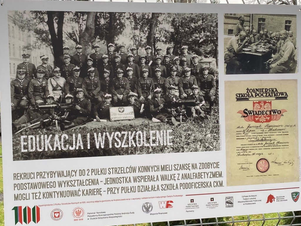 Hrubieszów: Otwarcie wystawy plenerowej z okazji 100-lecia sformowania 2 Pułku Strzelców Konnych - ZDJĘCIA