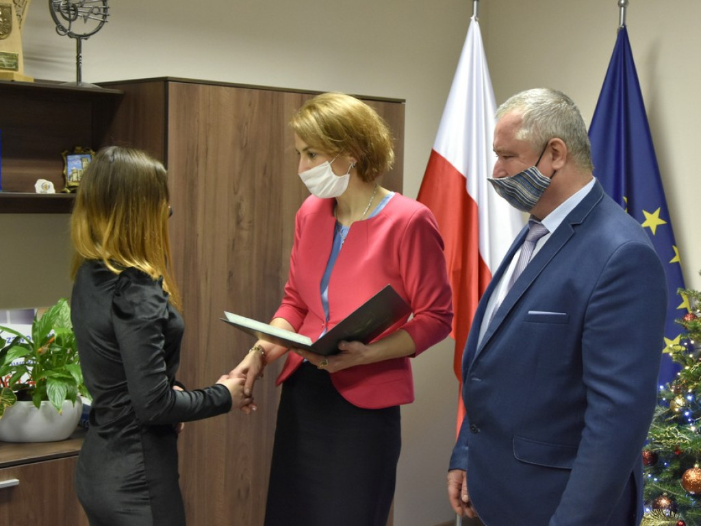 Hrubieszów: Stypendia dla najzdolniejszych uczniów szkół średnich - ZDJĘCIA