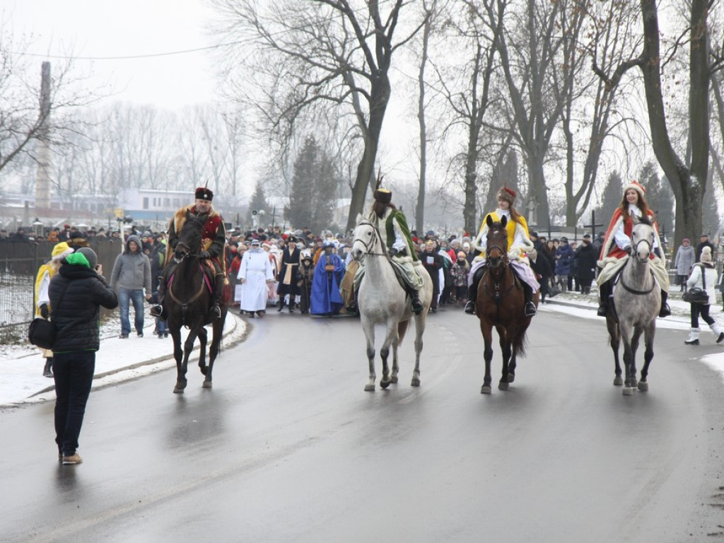 Hrubieszowski Orszak Trzech Króli 5 lat temu - ZDJĘCIA, WIDEO