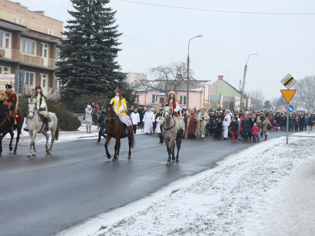 Hrubieszowski Orszak Trzech Króli 5 lat temu - ZDJĘCIA, WIDEO