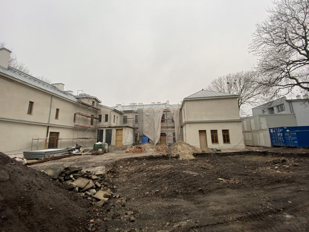 Hrubieszów: Trwa remont budynku Syndykatu Rolniczego - ZDJĘCIA