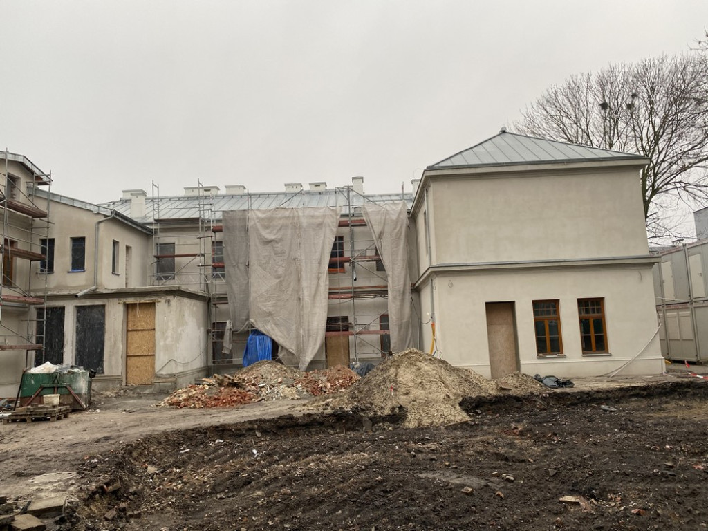 Hrubieszów: Trwa remont budynku Syndykatu Rolniczego - ZDJĘCIA