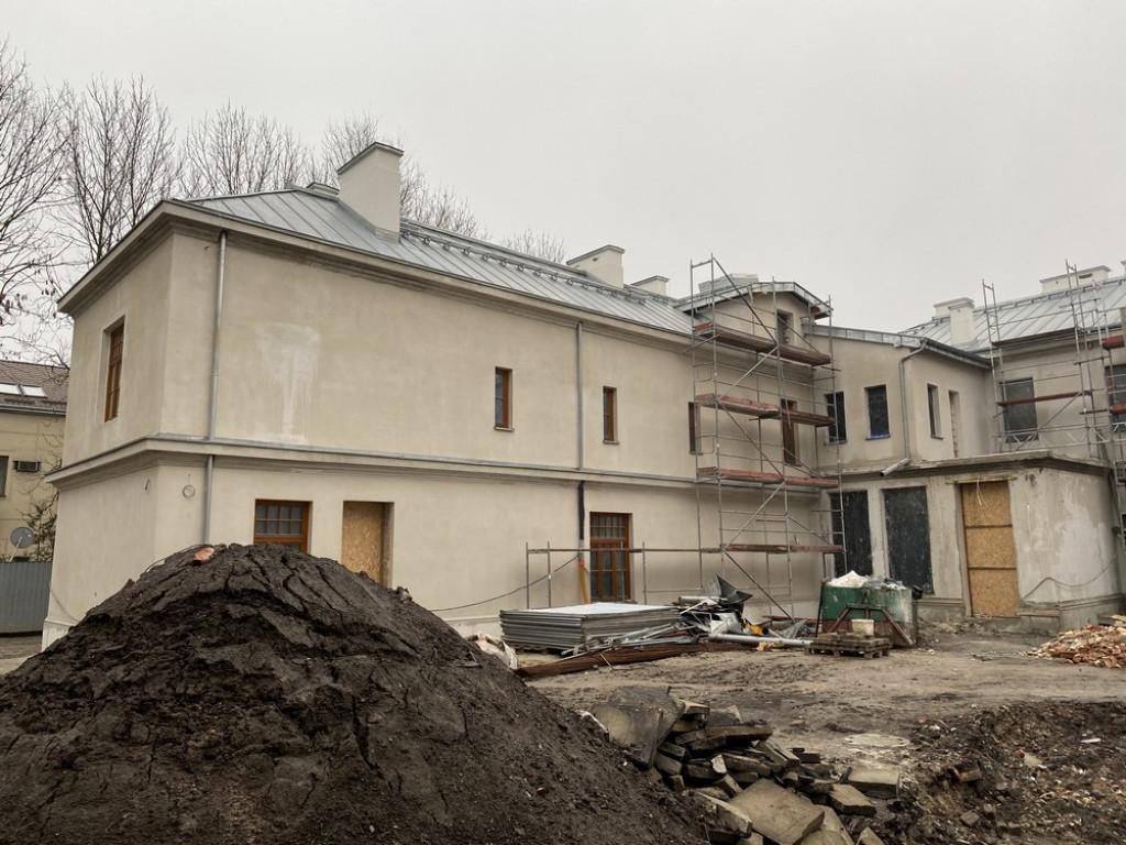 Hrubieszów: Trwa remont budynku Syndykatu Rolniczego - ZDJĘCIA