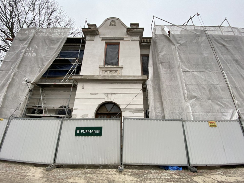 Hrubieszów: Trwa remont budynku Syndykatu Rolniczego - ZDJĘCIA